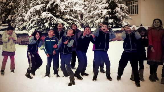 Öğrencilerimiz Kar Sevincini Okullarında Yaşadı