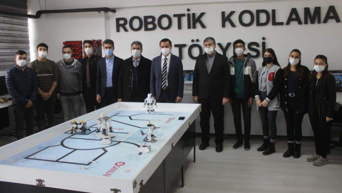 Robotik Kodlama Atölyesi ve Spor Salonu Açılışı Yapıldı